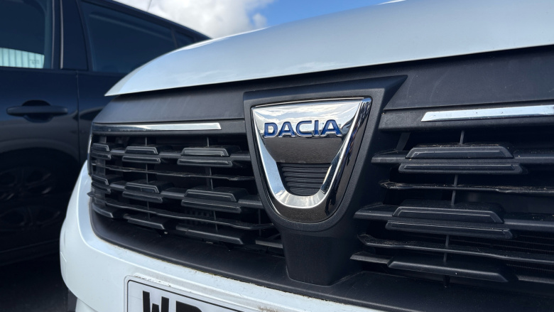 Dacia Sandero 1.0 TCe Essential 5dr Bi Fuel Hatchback